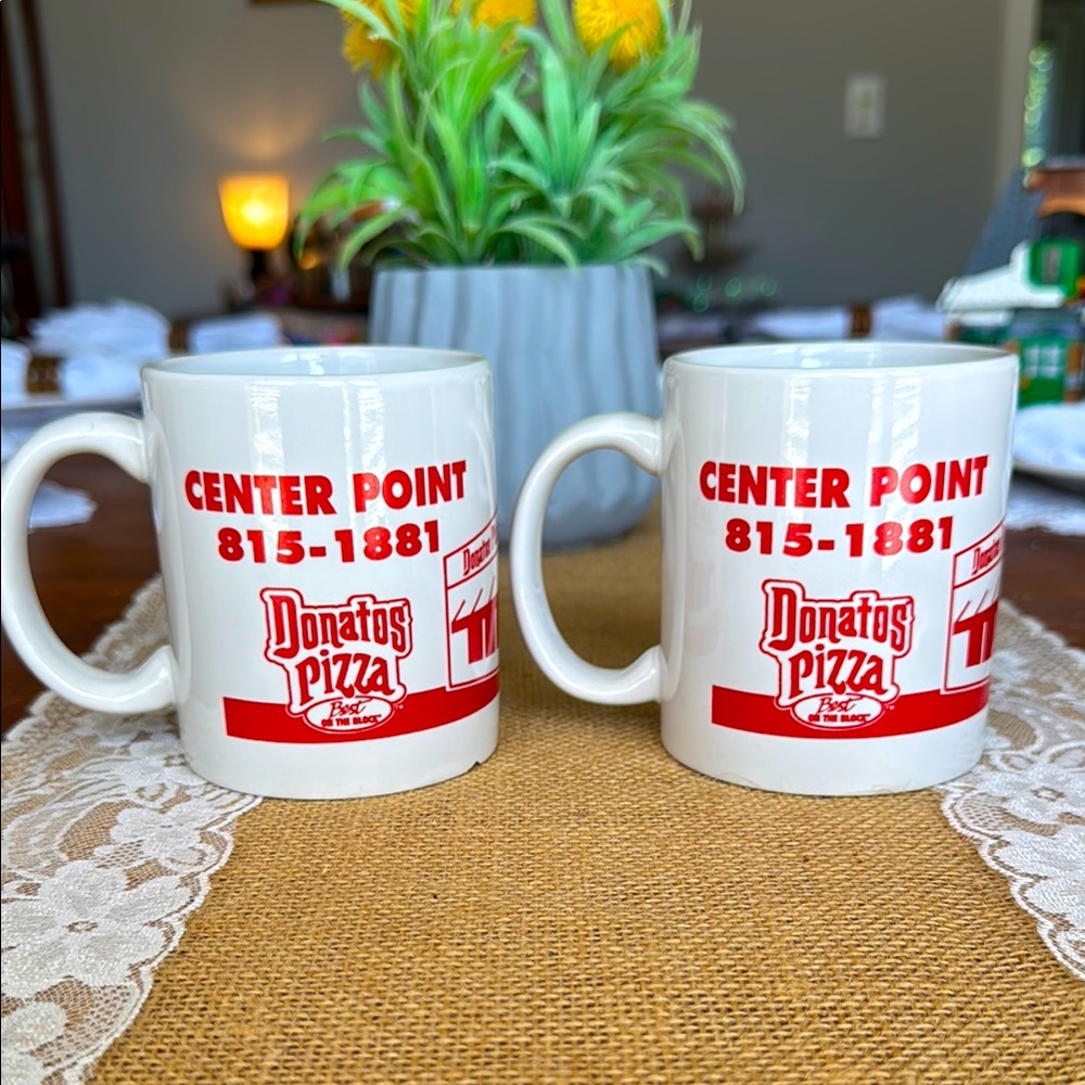 Donatos Pizza Souvenir Mug set